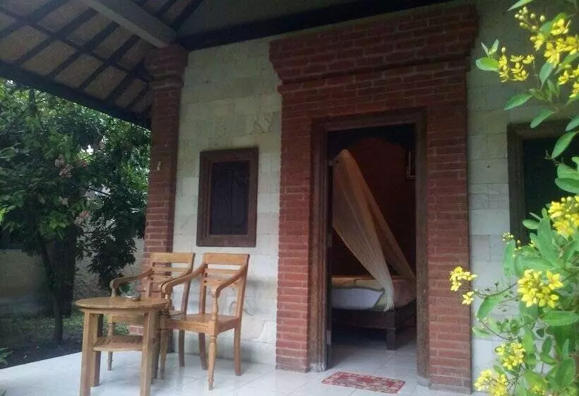 Пансион Suka Sari Cottages