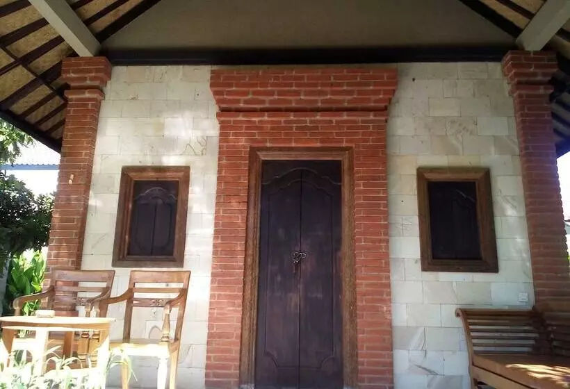 Пансион Suka Sari Cottages