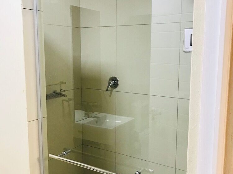 פנסיון Sunset Beach Guesthouse