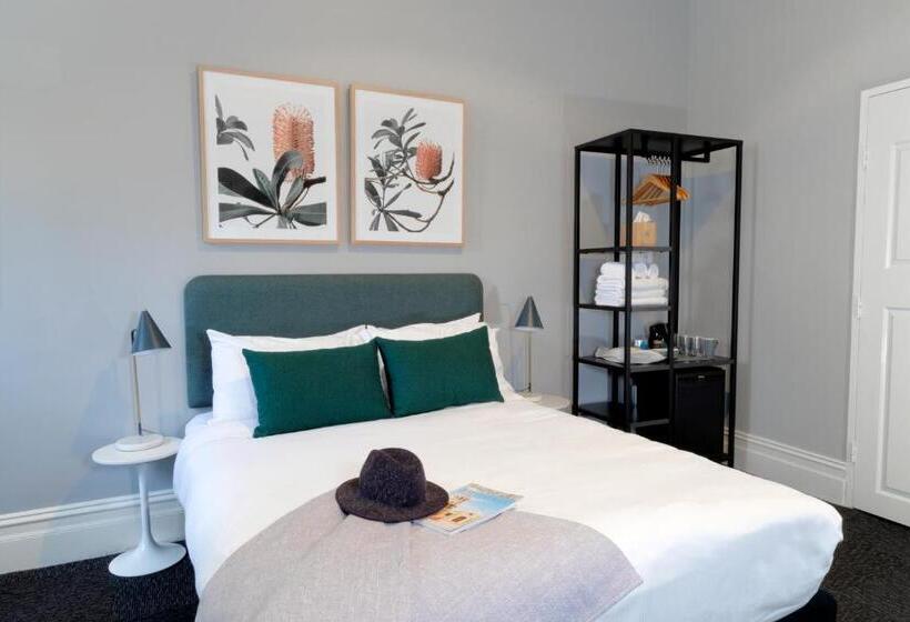 פנסיון The Alison Randwick