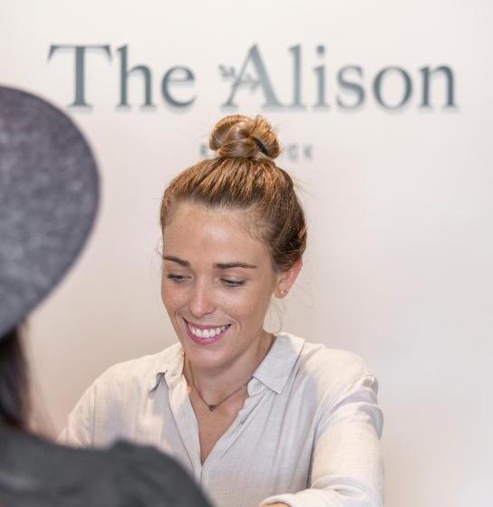 פנסיון The Alison Randwick