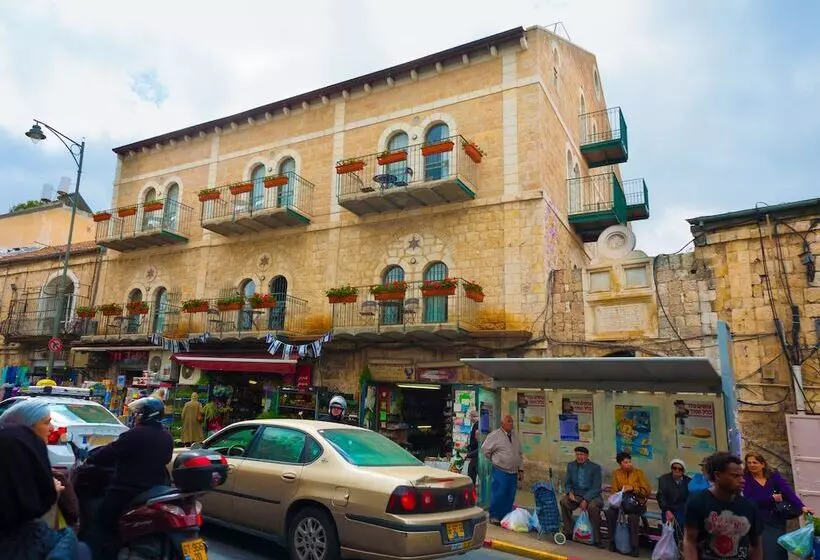 The Market Courtyard   Jerusalem Suites