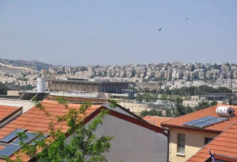 The Market Courtyard   Jerusalem Suites