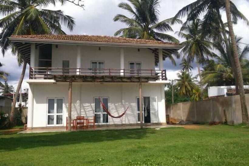 Bed and Breakfast Muhudu Rella Villa