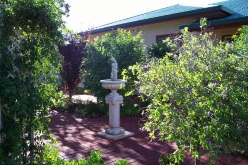 Cottage On Tottenham Holiday House