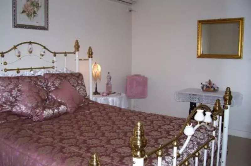 Cottage On Tottenham Holiday House