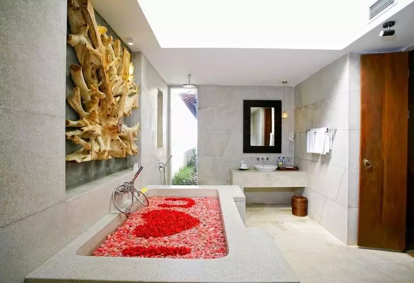 D'chandrasti Beach Villas Batu Belig