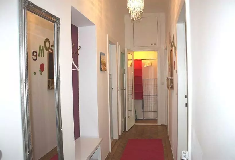 Govienna Park Apartment