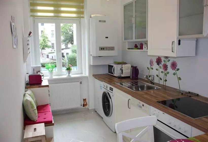 Govienna Park Apartment