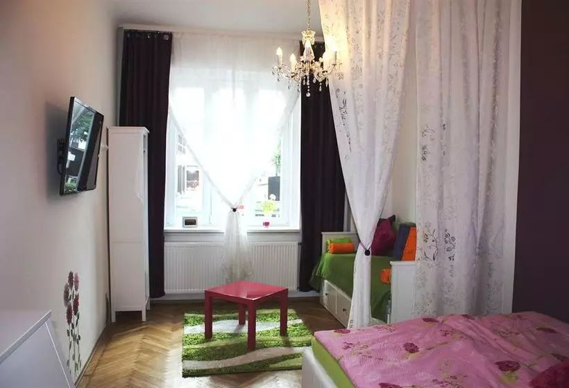 Govienna Park Apartment