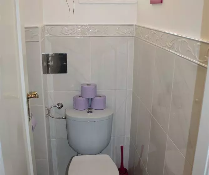 Govienna Park Apartment