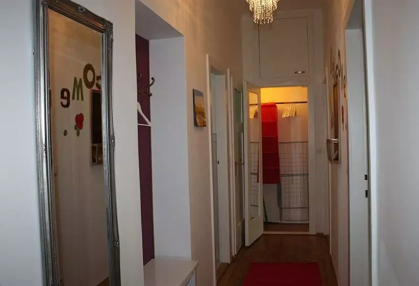 Govienna Park Apartment