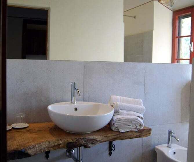 בית מלון כפרי Agriturismo Fattoria Lischeto