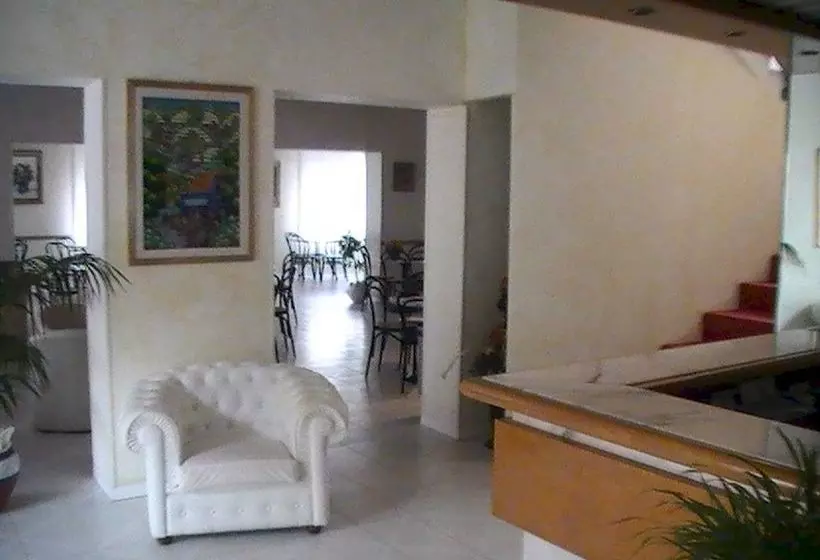 ホテル Albergo Giglio