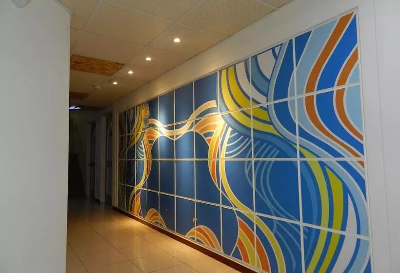 هتل Tainan Inn