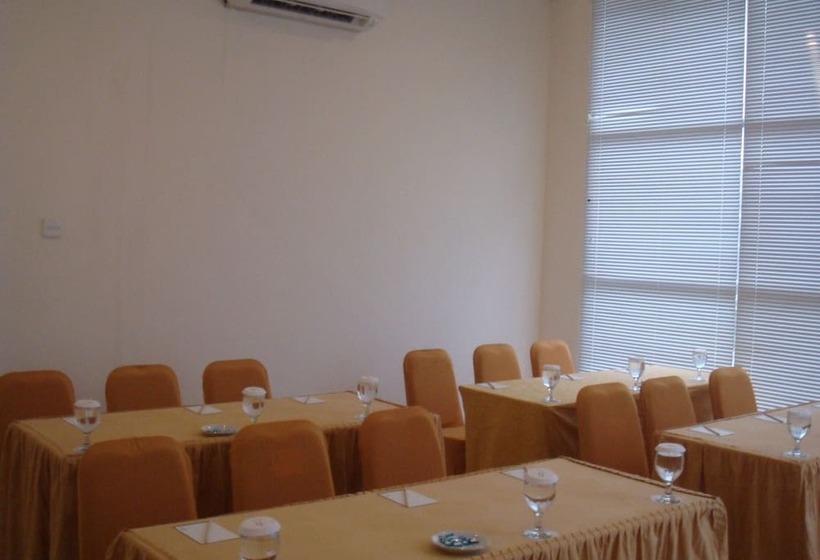 בית מלון כפרי Best Inn  Balikpapan