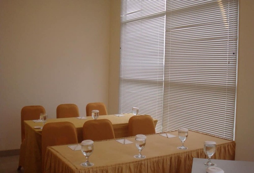 בית מלון כפרי Best Inn  Balikpapan