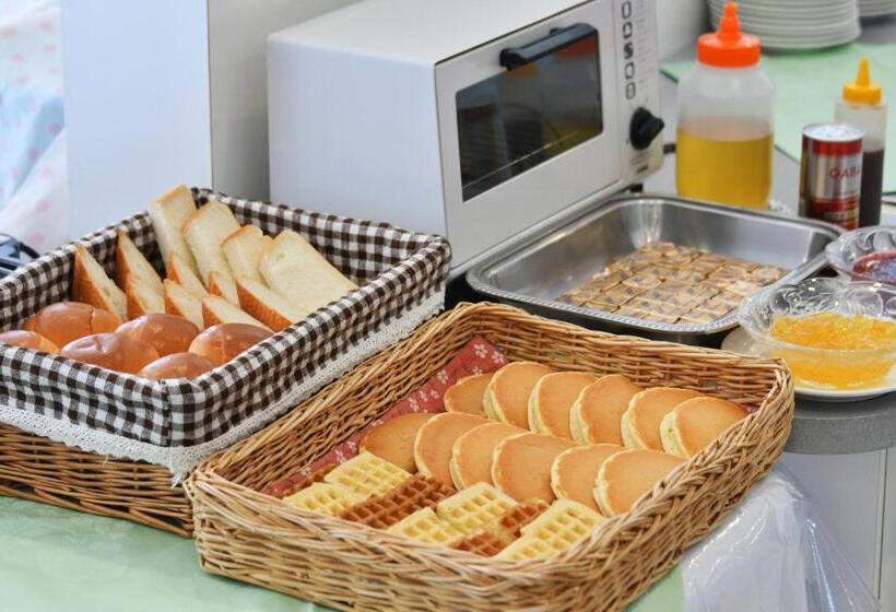 בית מלון כפרי Casual Euro