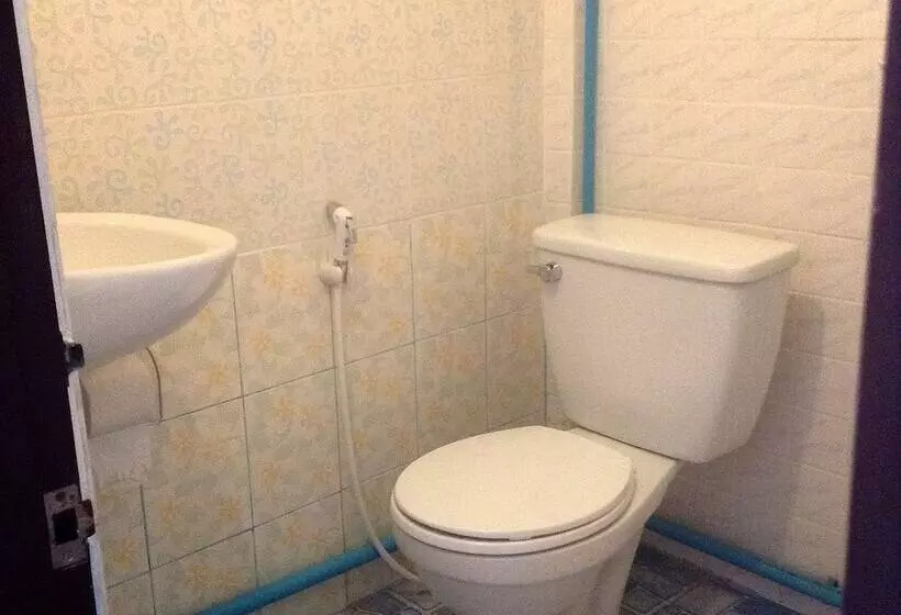 هتل Grandparent's Home