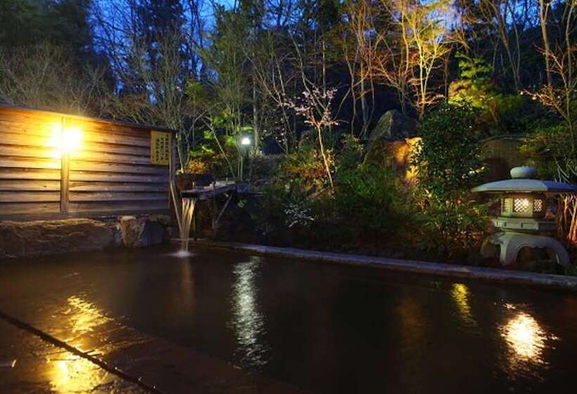 בית מלון כפרי Housei