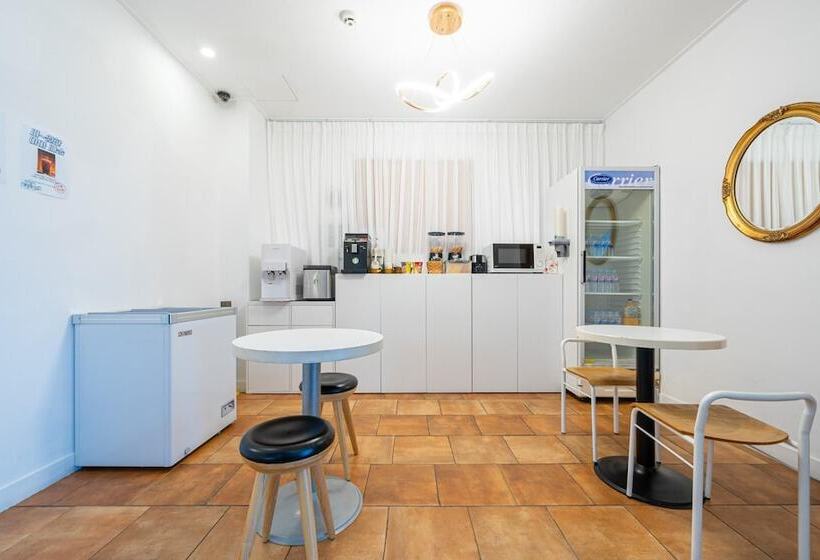 Jeonju Sanjeongdong Hotel Sopung