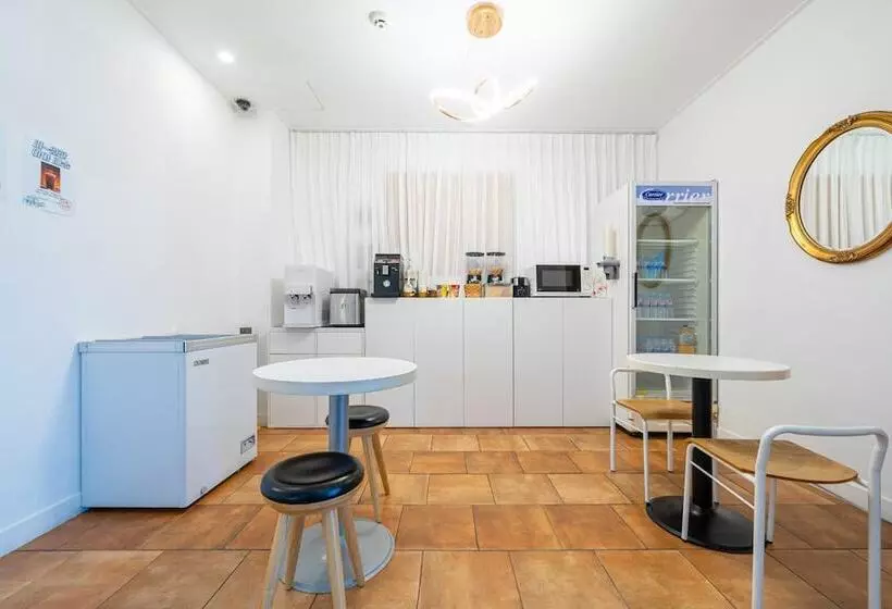 Jeonju Sanjeongdong Hotel Sopung