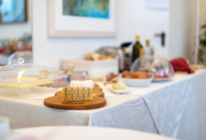 ホテル La Nuova Rotaia