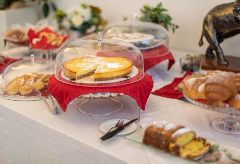 ホテル La Nuova Rotaia