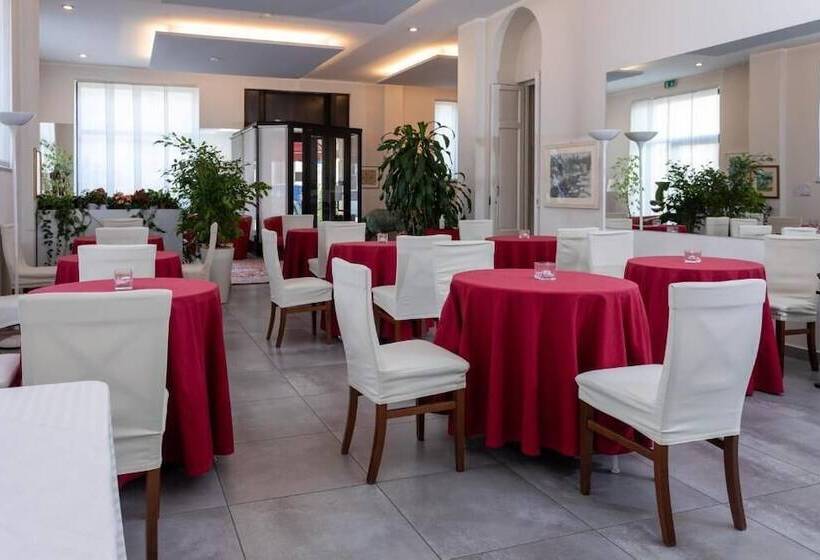 ホテル La Nuova Rotaia