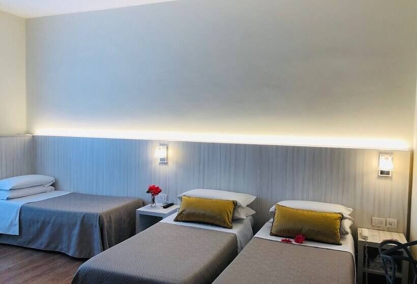 ホテル La Nuova Rotaia