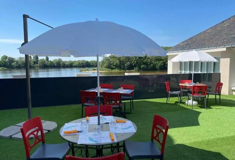 Отель Les 3 Lieux