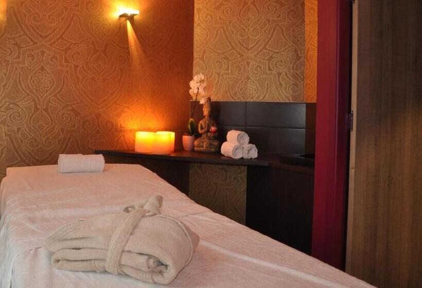 فندق Les 3 Lieux