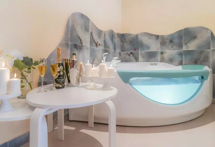 호텔 Piccadilly Rooms Restaurant And Beach