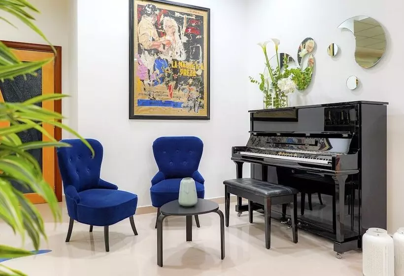 호텔 Piccadilly Rooms Restaurant And Beach