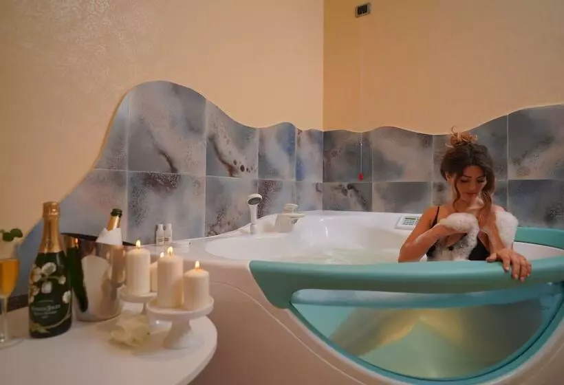 호텔 Piccadilly Rooms Restaurant And Beach