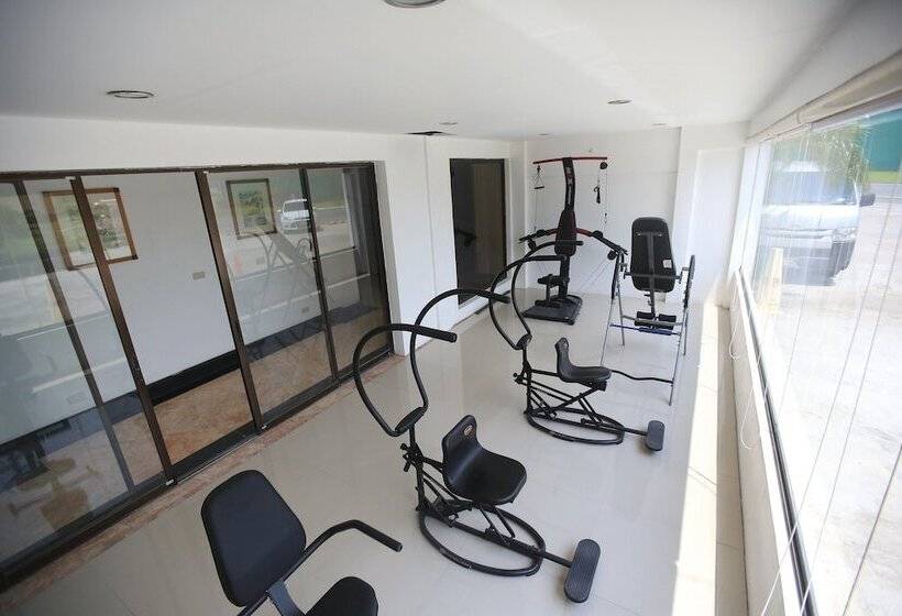 בית מלון כפרי Subic Bay Peninsular