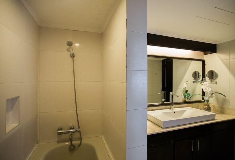 בית מלון כפרי Subic Bay Peninsular