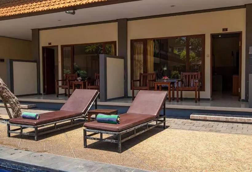 Отель Oka Legian