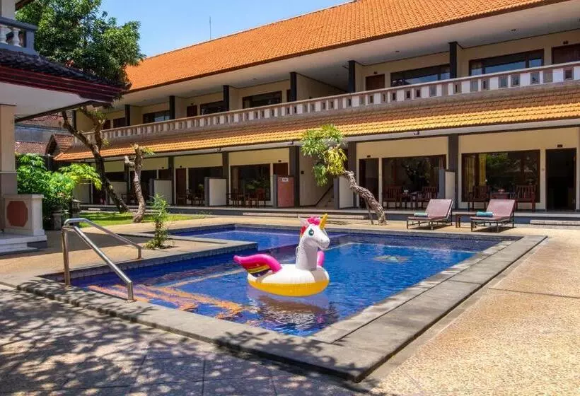 Отель Oka Legian