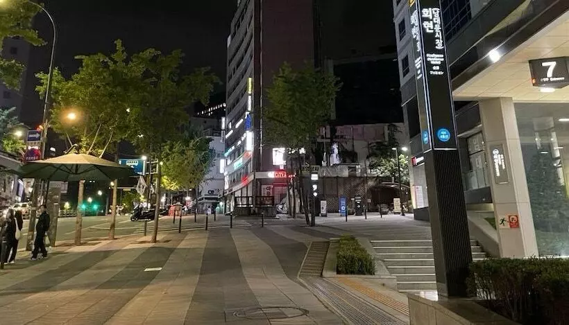 펜션 24 Guesthouse Myeongdong Town