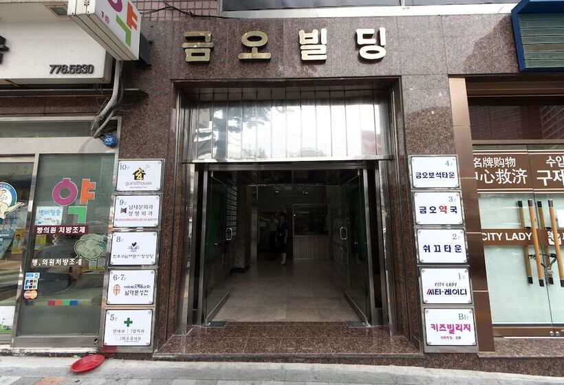 Пансион 24 Guesthouse Myeongdong Town