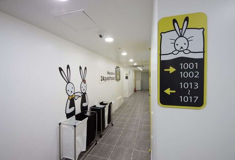 Пансион 24 Guesthouse Myeongdong Town