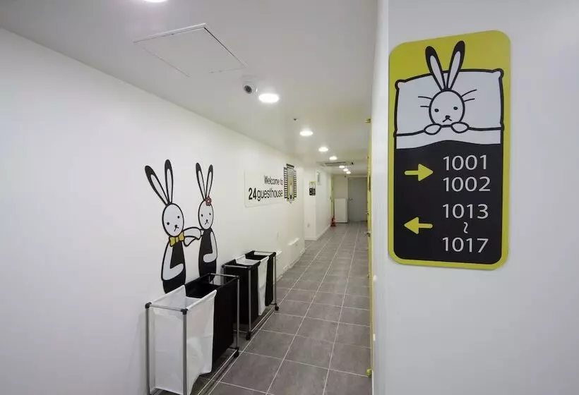 펜션 24 Guesthouse Myeongdong Town