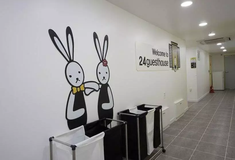 펜션 24 Guesthouse Myeongdong Town