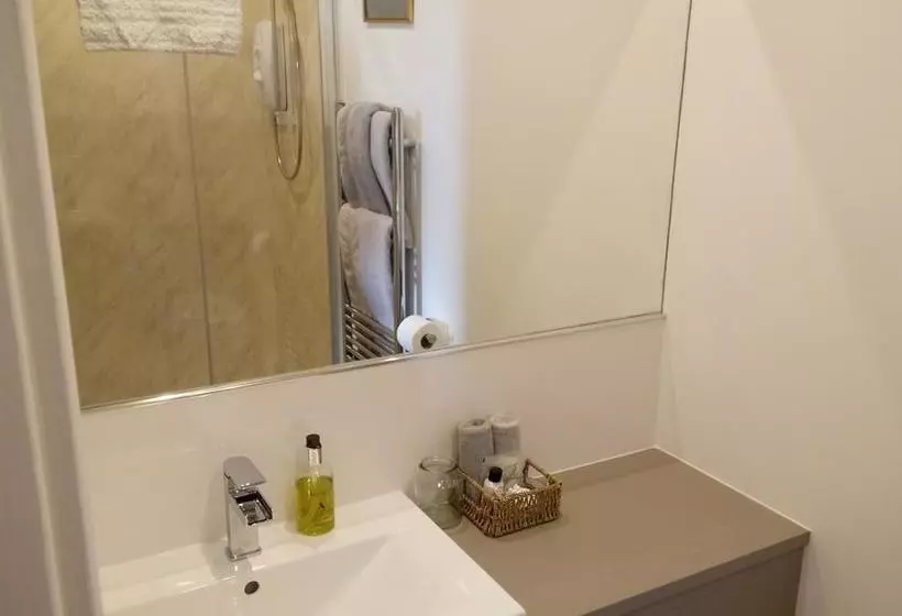 پانسیون Rosebank House