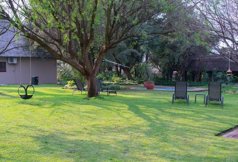 膳宿费 Safari Club Sa