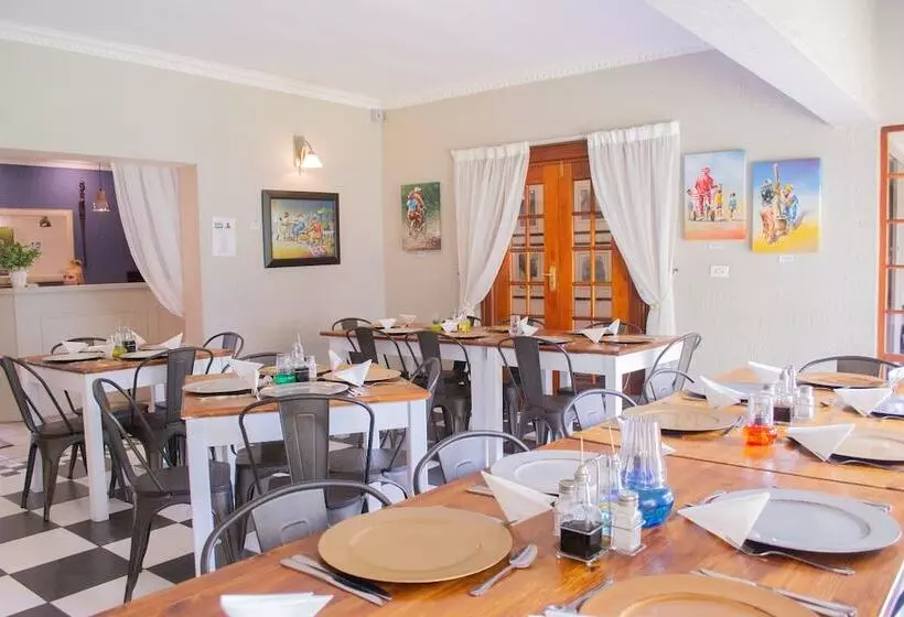 膳宿费 Safari Club Sa