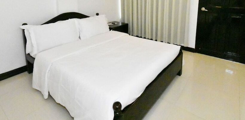 بنسيون Swiftlets Inn