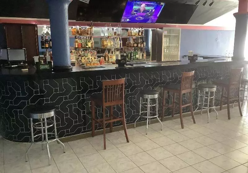 استراحتگاه Cariblue Beach