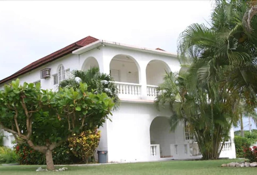 Executive Mamme Bay Hotel And Conference